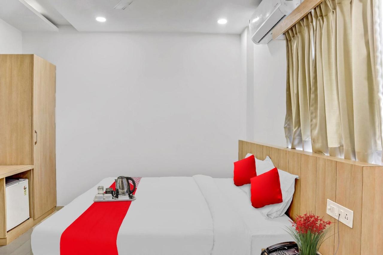 Oyo Flagship Hotel Bluemoon Варангал Екстериор снимка